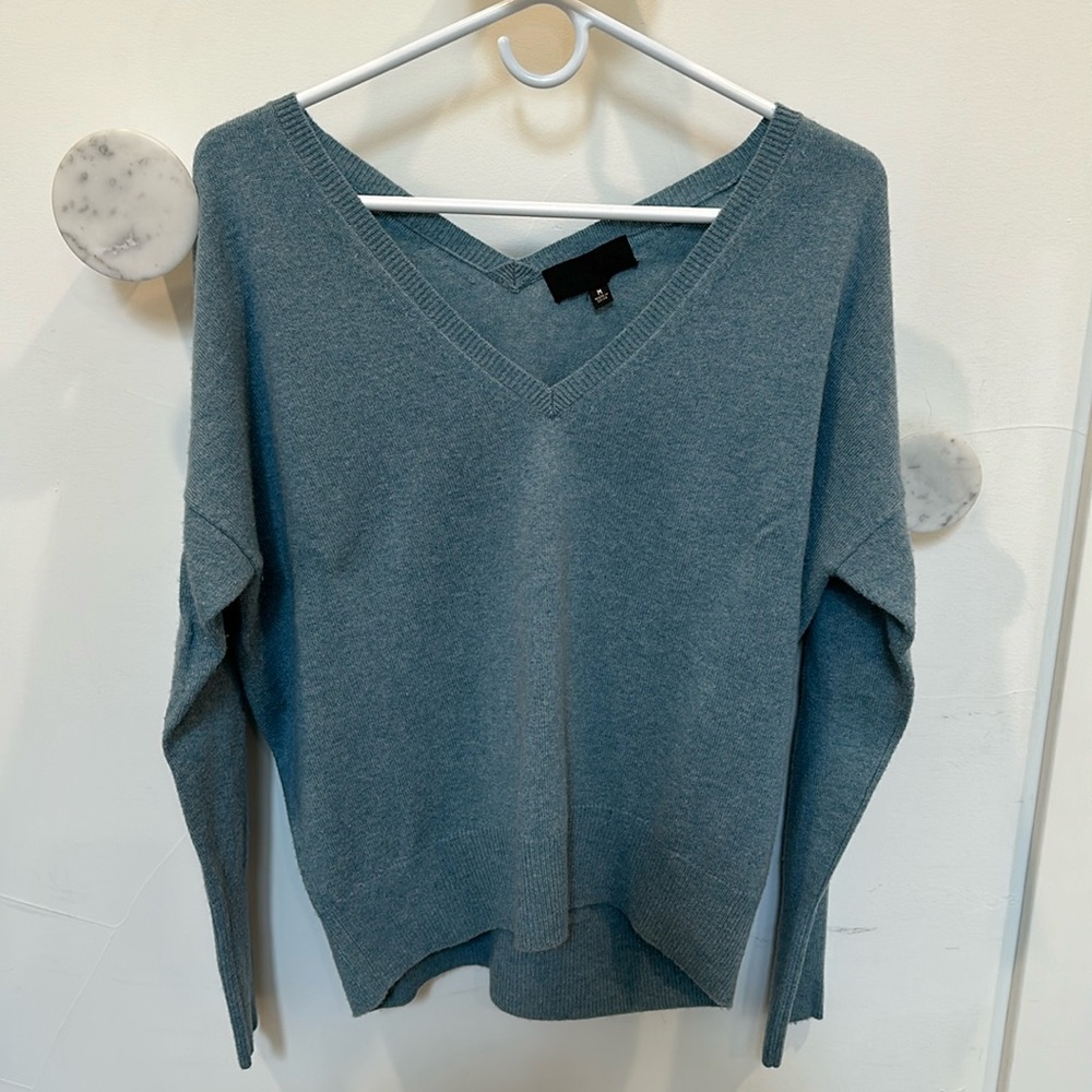 Nili Lotan Cashmere V-neck Sweater
